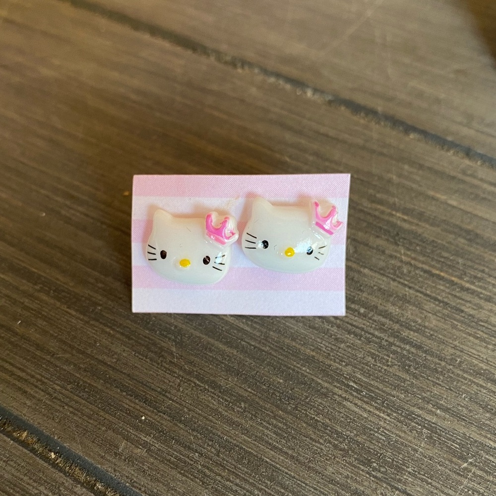 Hello Kitty Princess Studded Earrings